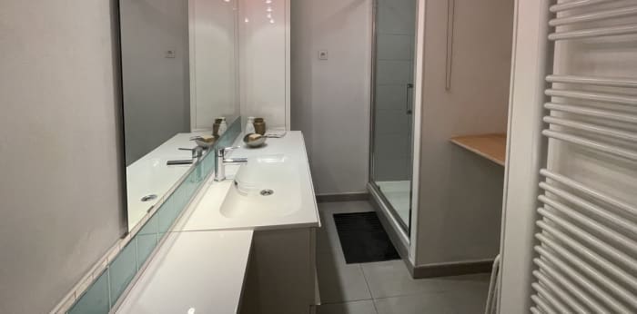 Image 3 sur 5 - Appartement  ·  Location · Lyon (69006) · 2 pièces · 54m²