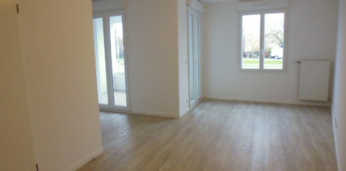Image 1 sur 7 - Appartement  ·  Location · Evry Courcouronnes (91000) · 1 pièce · 36m²