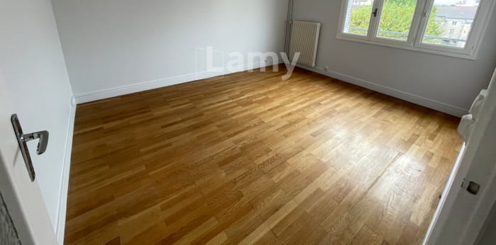 Image 1 sur 7 - Appartement  ·  Location · Villefranche Sur Saone (69400) · 3 pièces · 59m²