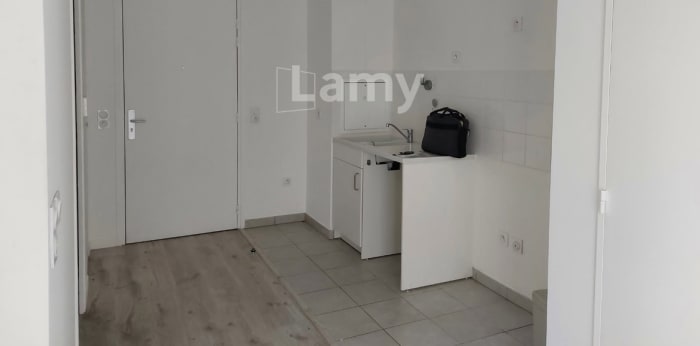 Image 5 sur 9 - Appartement  ·  Location · Sevran (93270) · 2 pièces · 40m²