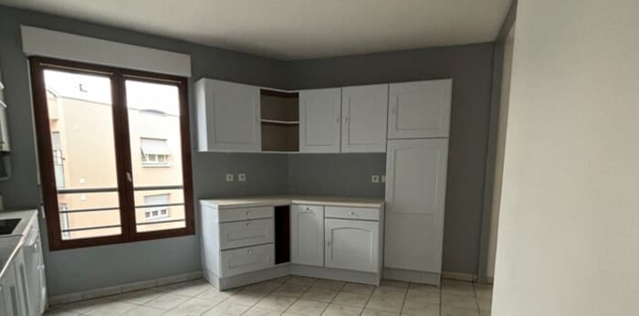 Image 3 sur 11 - Appartement  ·  Location · Voiron (38500) · 3 pièces · 92m²