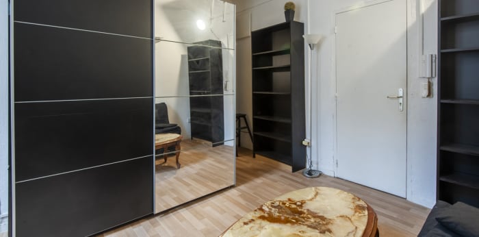 Image 2 sur 4 - Appartement  ·  Location · Aix En Provence (13100) · 1 pièce · 19m²