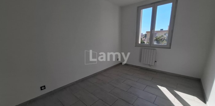 Image 6 sur 10 - Appartement  ·  Location · Marseille (13010) · 3 pièces · 51m²