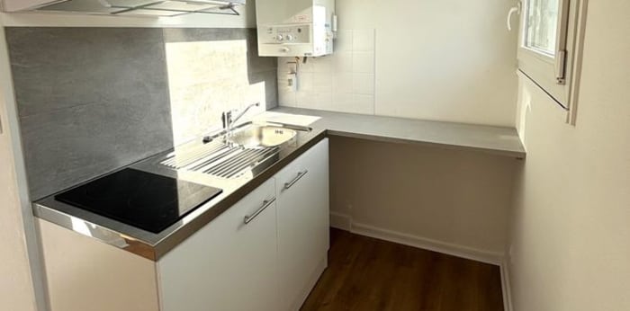 Image 2 sur 4 - Appartement  ·  Location · La Couronne (16400) · 2 pièces · 44m²