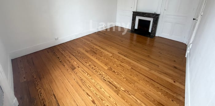 Image 7 sur 9 - Appartement  ·  Location · Villefranche Sur Saone (69400) · 5 pièces · 111m²