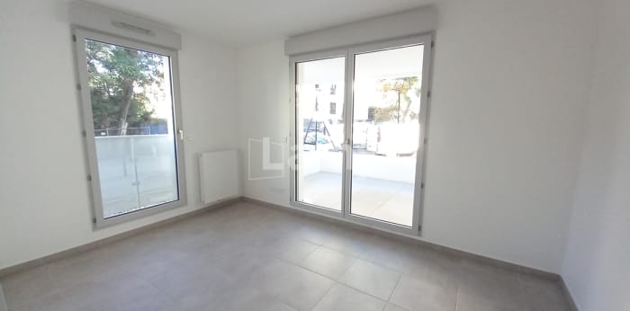Image 6 sur 10 - Appartement  ·  Location · Marseille (13010) · 4 pièces · 81m²
