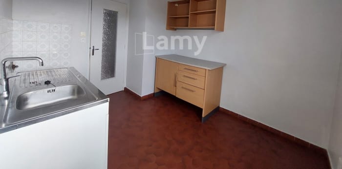 Image 4 sur 9 - Appartement  ·  Location · St Martin D Heres (38400) · 2 pièces · 51m²