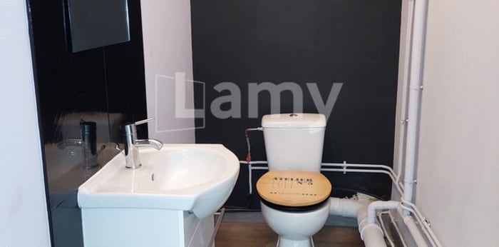 Image 9 sur 9 - Local  ·  Location · Digne Les Bains (04000) · 1 pièce · 29m²