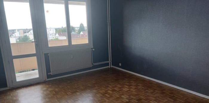 Image 4 sur 8 - Appartement  ·  Location · Chalon Sur Saone (71100) · 2 pièces · 46m²