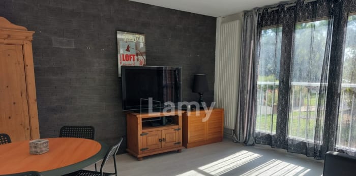 Image 1 sur 9 - Appartement  ·  Location · Pontoise (95000) · 3 pièces · 67m²