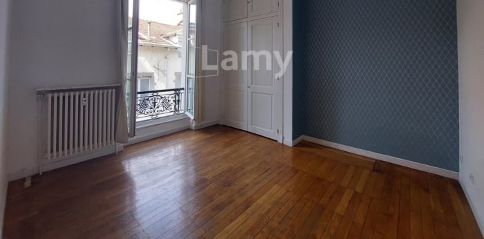 Image 7 sur 11 - Appartement  ·  Location · Grenoble (38000) · 5 pièces · 176m²