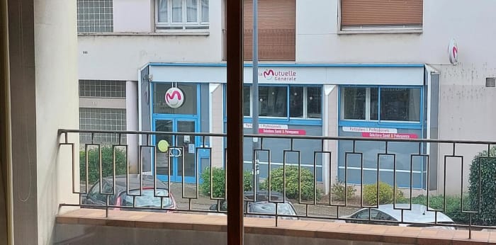 Image 1 sur 4 - Bureaux  ·  Location · Lons Le Saunier (39000) · 15m²