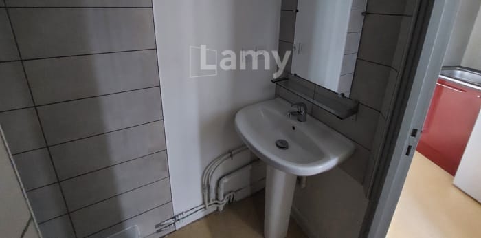 Image 6 sur 6 - Appartement  ·  Location · Issoire (63500) · 1 pièce · 23m²