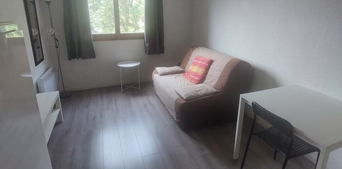 Image 3 sur 8 - Appartement  ·  Location · Aix En Provence (13090) · 1 pièce · 18m²