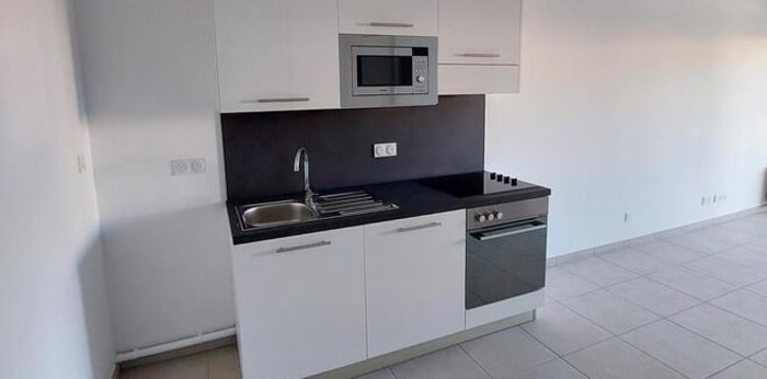 Image 4 sur 12 - Appartement  ·  Location · Nimes (30900) · 2 pièces · 44m²