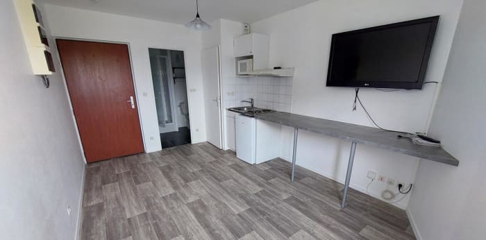 Image 2 sur 6 - Appartement  ·  Location · Reims (51100) · 1 pièce · 18m²