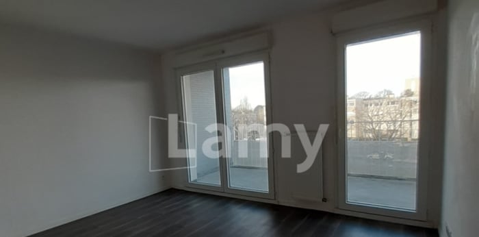 Image 5 sur 13 - Appartement  ·  Location · Evry Courcouronnes (91000) · 2 pièces · 39m²