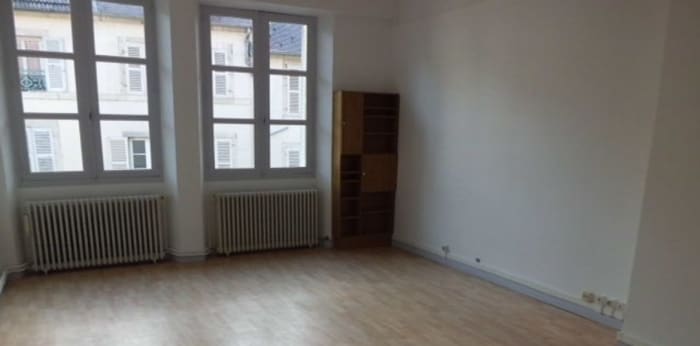 Image 7 sur 7 - Appartement  ·  Location · Lons Le Saunier (39000) · 2 pièces · 80m²