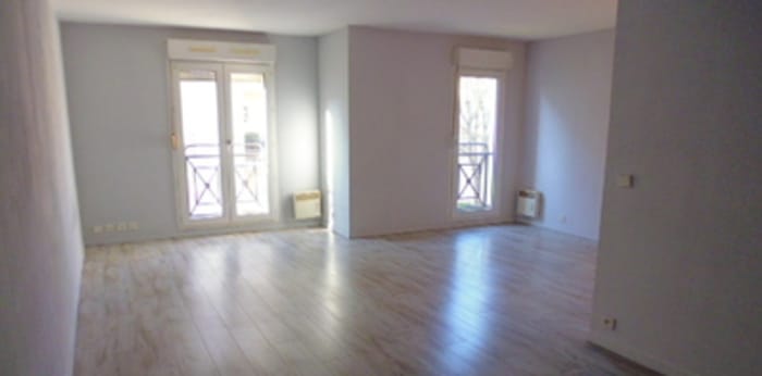 Image 2 sur 5 - Appartement  ·  Location · Melun (77000) · 1 pièce · 36m²