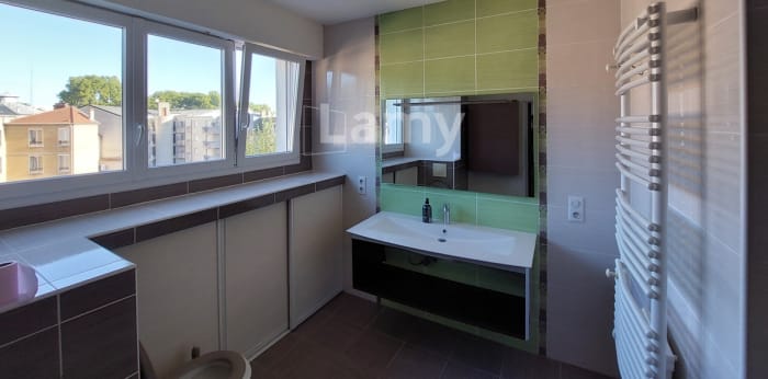 Image 15 sur 16 - Appartement  ·  Location · Reims (51100) · 4 pièces · 109m²