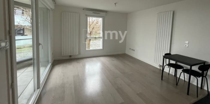 Image 2 sur 8 - Appartement  ·  Location · Wasquehal (59290) · 2 pièces · 46m²