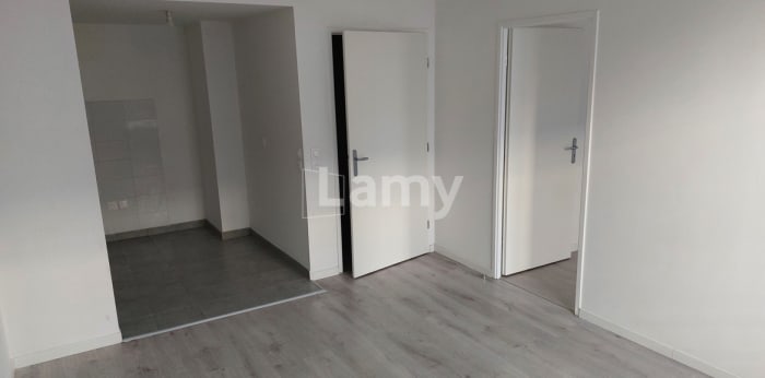 Image 2 sur 6 - Appartement  ·  Location · Mantes La Jolie (78200) · 2 pièces · 41m²