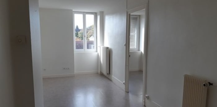 Image 1 sur 4 - Appartement  ·  Location · Lons Le Saunier (39000) · 2 pièces · 40m²