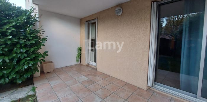 Image 3 sur 11 - Appartement  ·  Location · Salon De Provence (13300) · 2 pièces · 59m²