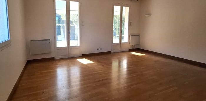 Image 1 sur 10 - Maison/villa  ·  Location · Colomiers (31770) · 7 pièces · 205m²