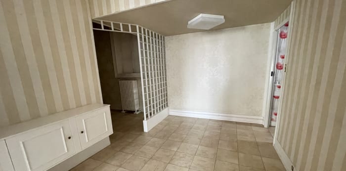 Image 8 sur 9 - Appartement  ·  Location · Villefranche Sur Saone (69400) · 2 pièces · 92m²