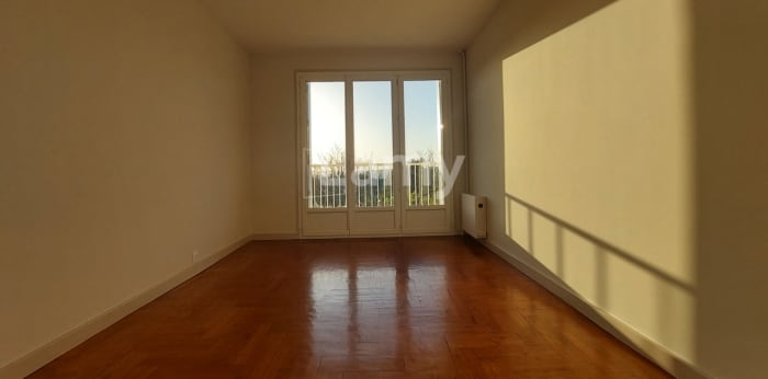 Image 2 sur 13 - Appartement  ·  Location · Limoges (87000) · 3 pièces · 66m²