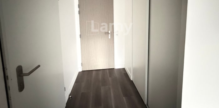 Image 5 sur 10 - Appartement  ·  Location · Notre Dame De Bondeville (76960) · 2 pièces · 45m²