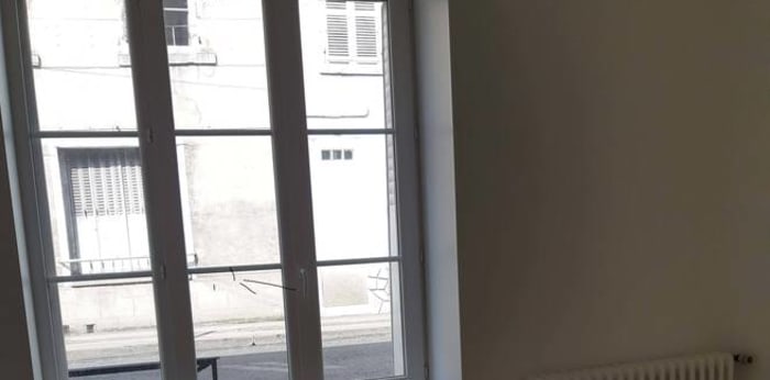 Image 2 sur 3 - Appartement  ·  Location · Issoire (63500) · 1 pièce · 23m²