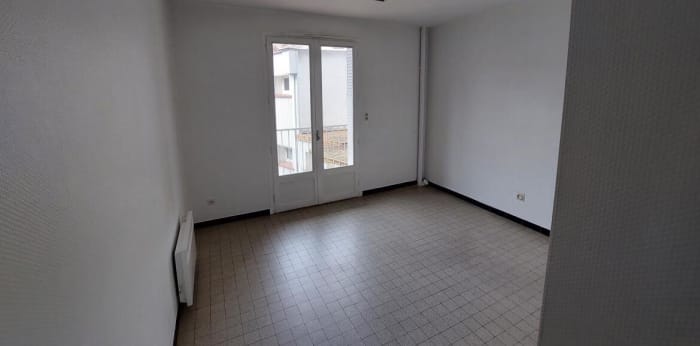 Image 4 sur 4 - Bureaux  ·  Location · Lons Le Saunier (39000) · 15m²