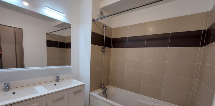 Image 8 sur 12 - Appartement  ·  Location · Les Sables D Olonne (85340) · 3 pièces · 62m²