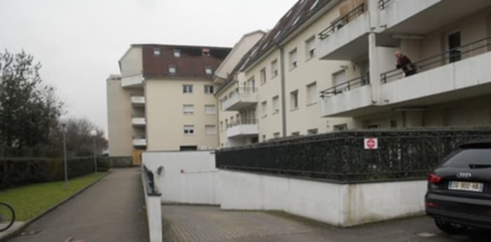 Image 2 sur 2 - Parking/box  ·  Location · Strasbourg (67200)