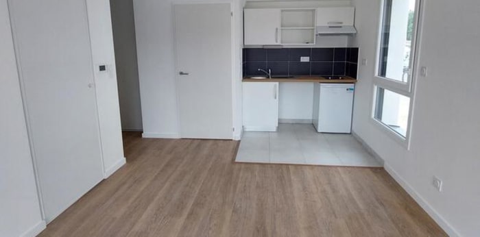 Image 3 sur 7 - Appartement  ·  Location · La Roche Sur Yon (85000) · 2 pièces · 42m²