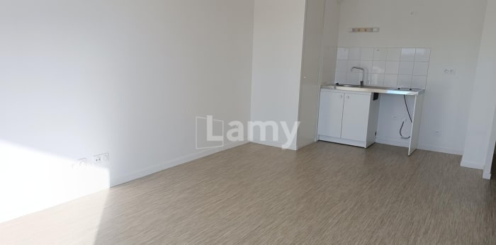 Image 2 sur 7 - Appartement  ·  Location · Tours (37100) · 2 pièces · 40m²