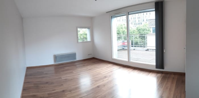 Image 1 sur 6 - Appartement  ·  Location · Lille (59800) · 2 pièces · 47m²