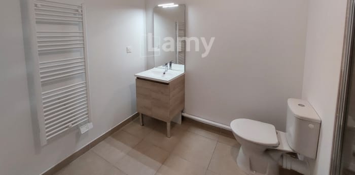 Image 10 sur 17 - Appartement  ·  Location · Nimes (30900) · 2 pièces · 42m²