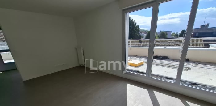 Image 2 sur 9 - Appartement  ·  Location · Deville Les Rouen (76250) · 3 pièces · 61m²