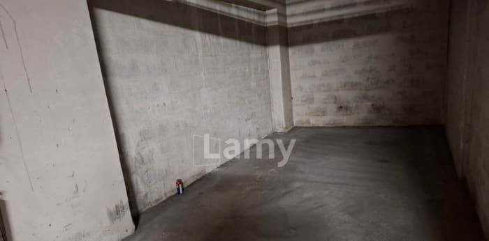 Image 3 sur 5 - Parking/box  ·  Location · Marseille (13007) · 13m²