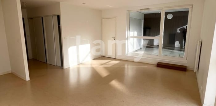 Image 1 sur 7 - Appartement  ·  Location · La Rochelle (17000) · 2 pièces · 47m²