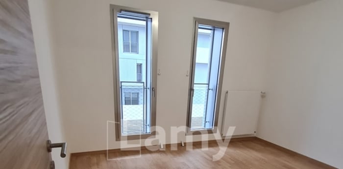 Image 3 sur 6 - Appartement  ·  Location · Chambery (73000) · 2 pièces · 50m²