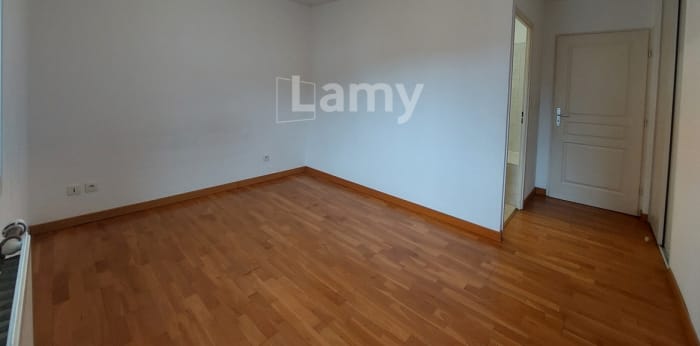 Image 5 sur 9 - Appartement  ·  Location · Grenoble (38000) · 2 pièces · 50m²