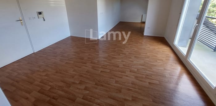 Image 4 sur 10 - Appartement  ·  Location · Moissy Cramayel (77550) · 1 pièce · 34m²