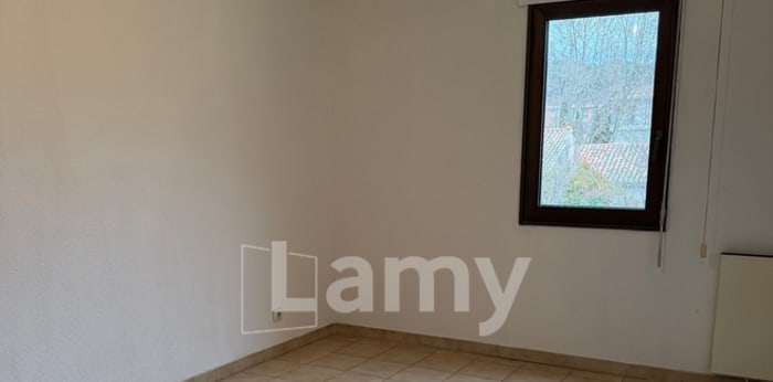 Image 10 sur 15 - Appartement  ·  Location · Salon De Provence (13300) · 3 pièces · 73m²