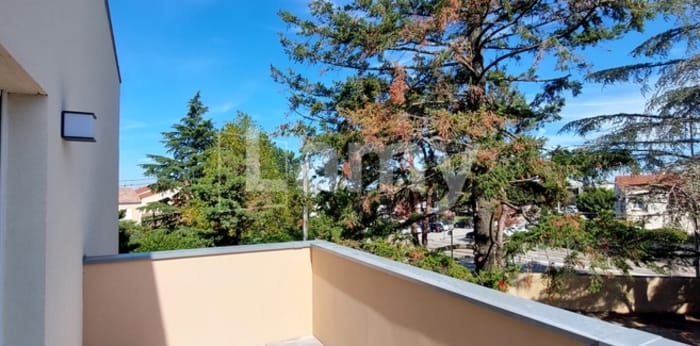 Image 1 sur 6 - Appartement  ·  Location · Valence (26000) · 3 pièces · 59m²