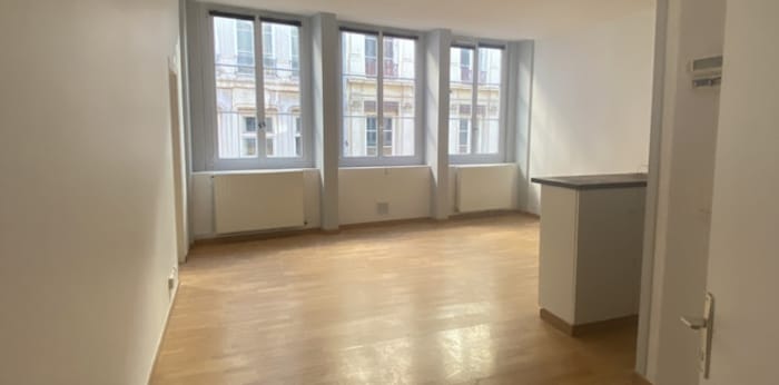 Image 1 sur 6 - Appartement  ·  Location · Lyon (69002) · 2 pièces · 54m²
