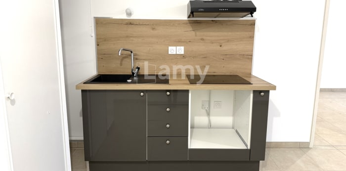 Image 5 sur 10 - Appartement  ·  Location · Arles (13200) · 2 pièces · 41m²